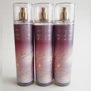 Bath & Body Works Snowflakes & Cashmere Fragrance Body Mist Spray 8oz 3 Pc Set.